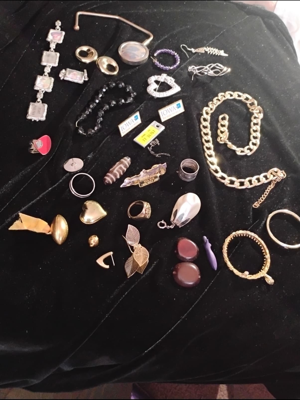 Odd Pieces DIY Project Bundle Lot with  Accents Of Women’s Fashion Jewelry As IS